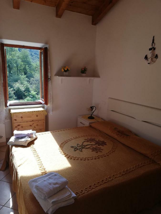 Agriturismo Ghirlanda Norma Rita Carrodano Inferiore Buitenkant foto